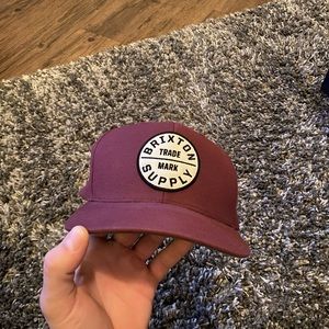 Snap back hat
